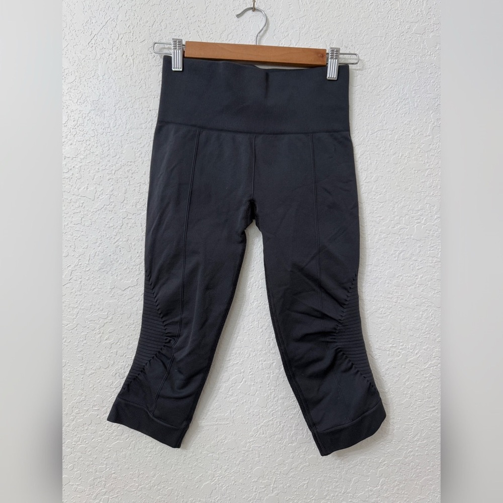 Lululemon Crop Leggings - 4